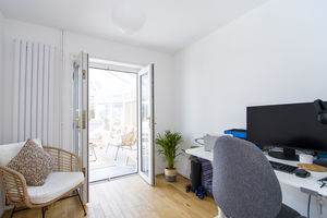 Photo 6- click for photo gallery